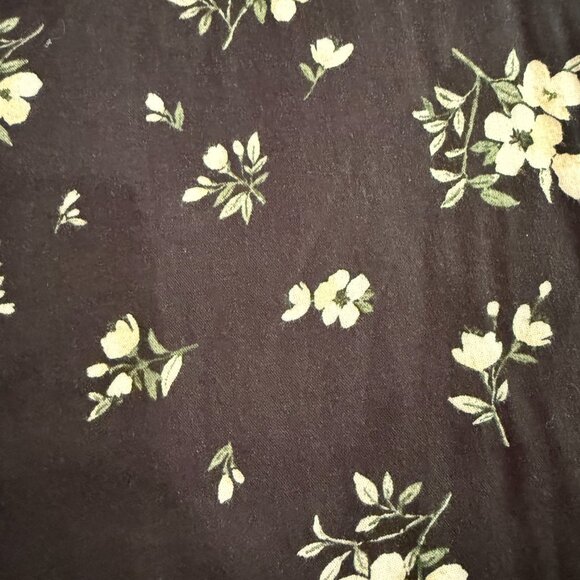 3X Plus Old Navy Flowered Blouse - Picture 3 of 6